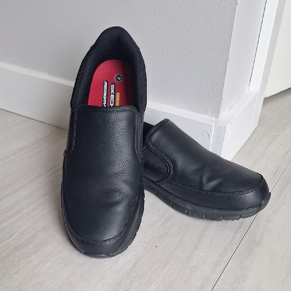 Skechers Men's Black Slip-On Shoes Sz 9.5